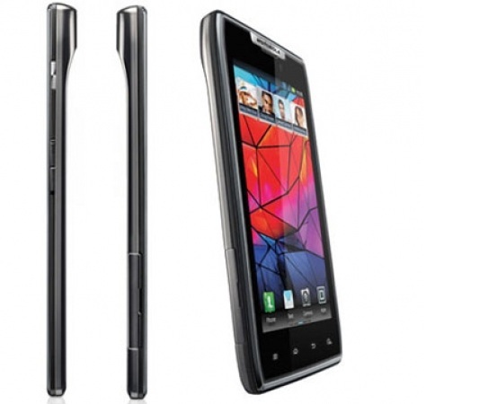 Super-Thin Motorola RAZR Launched In India : Bundled With Cutting-Edge ...