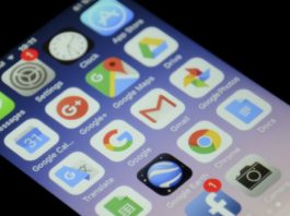 iOS apps leaking users info to facebook