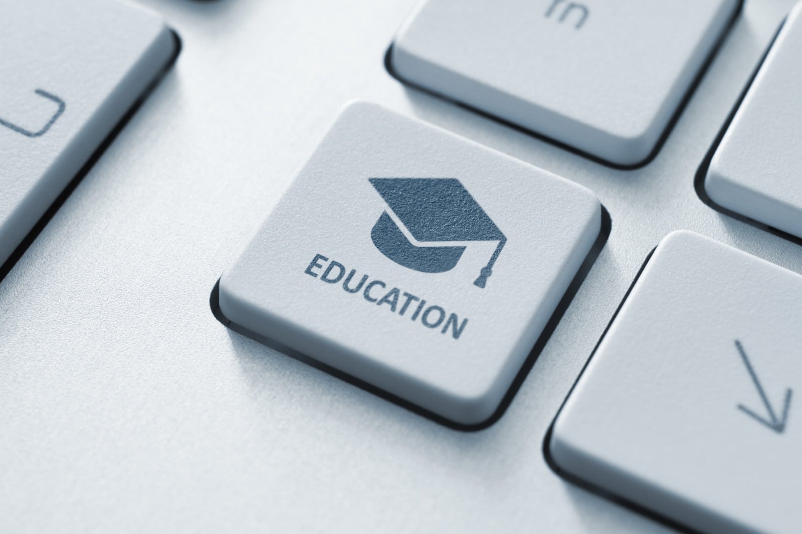 modern-technology-and-it-s-impacts-on-education-dazeinfo