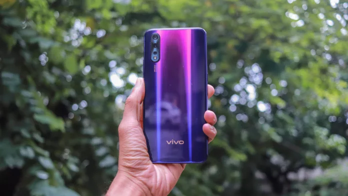 India smartphone market Q1 2024